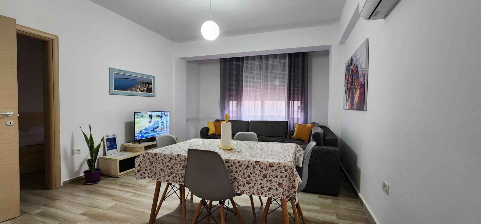 Old Town Boulevard Apartment In City Center ดูร์เรส ภายนอก รูปภาพ