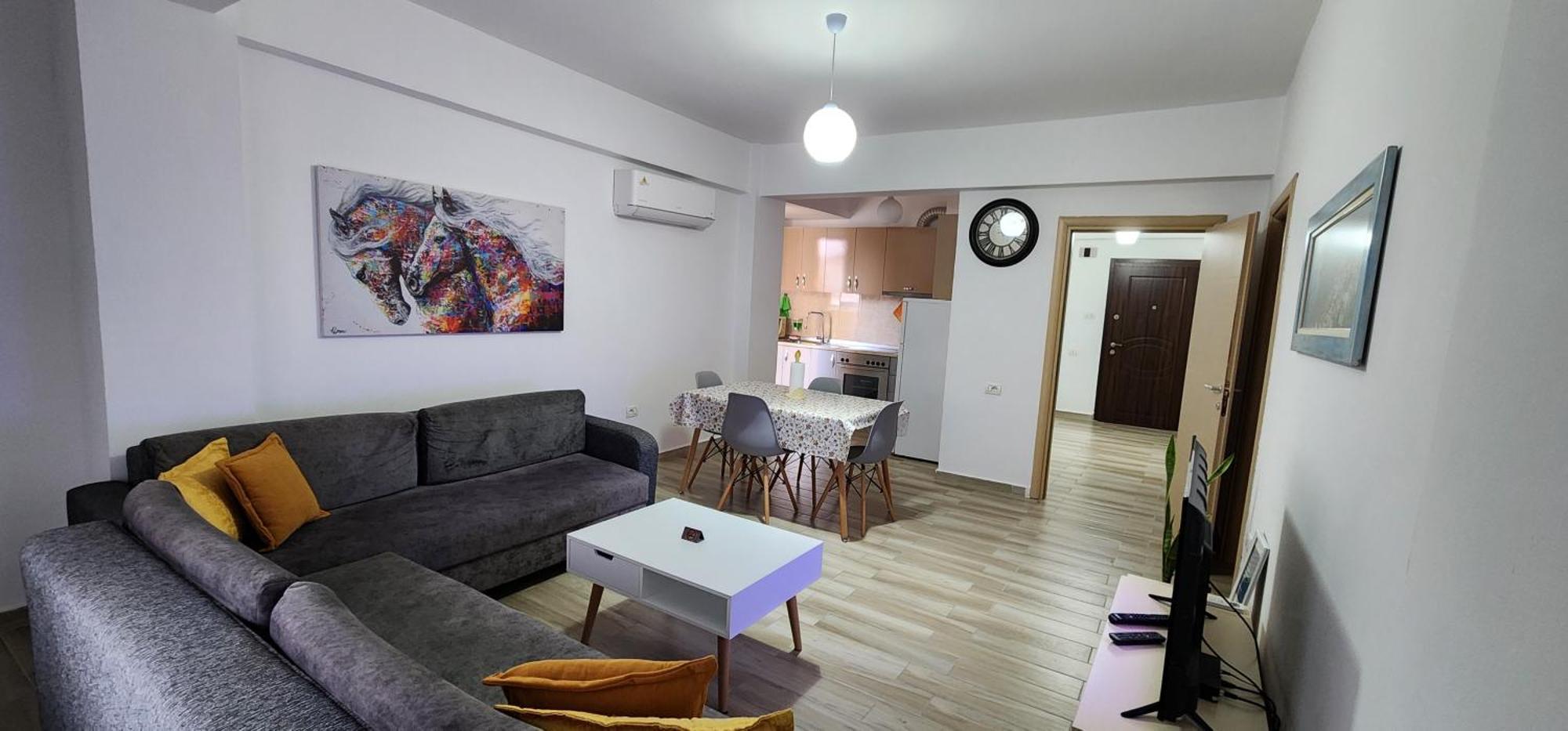 Old Town Boulevard Apartment In City Center ดูร์เรส ภายนอก รูปภาพ