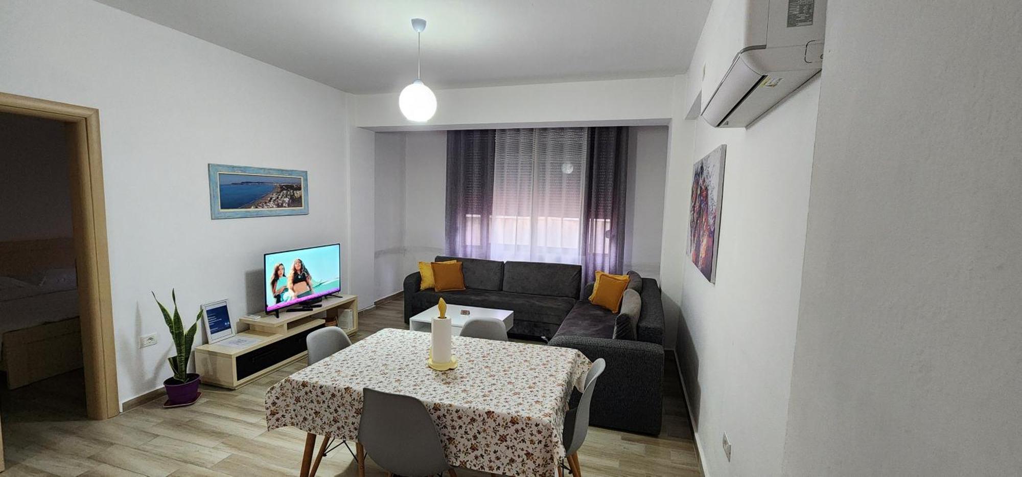 Old Town Boulevard Apartment In City Center ดูร์เรส ภายนอก รูปภาพ